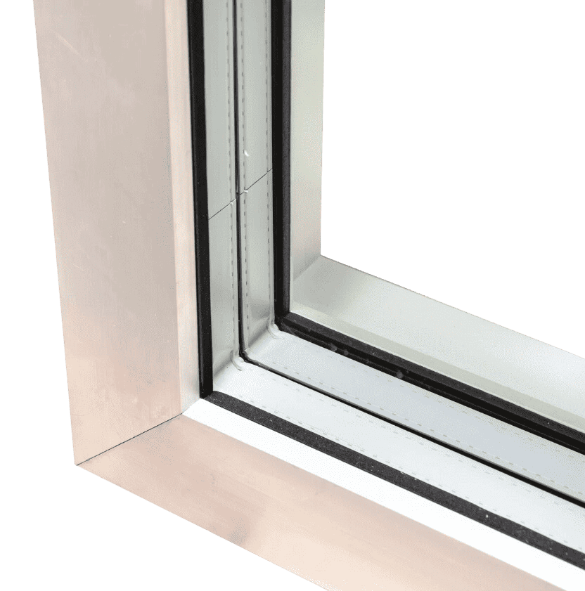 Højkvalitets PVC-vindue med tætning og aluminiumsramme.